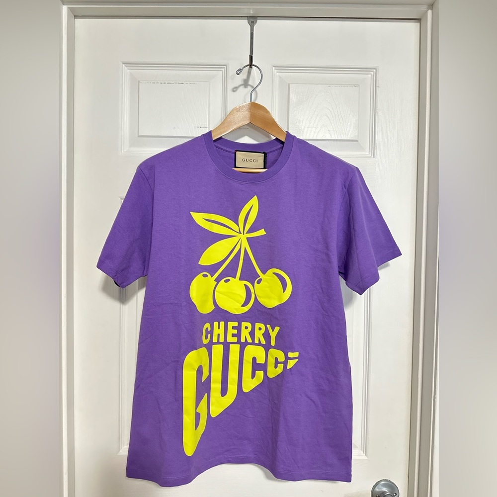 💯% Authentic! Brand New!Gucci 'CHERRY GUCCI' COTTON T-SHIRT oversized fit size S